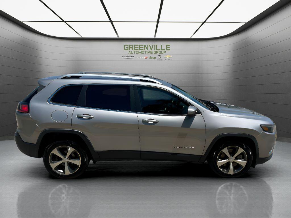 used 2020 Jeep Cherokee car