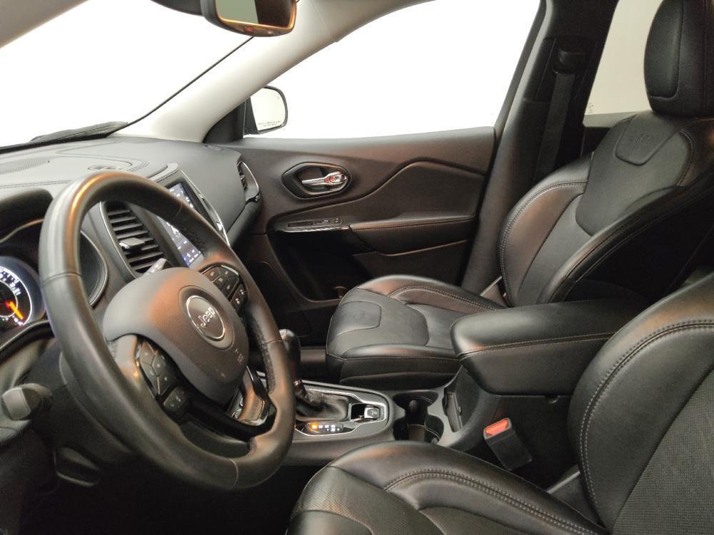 used 2023 Jeep Cherokee car, priced at $20,995