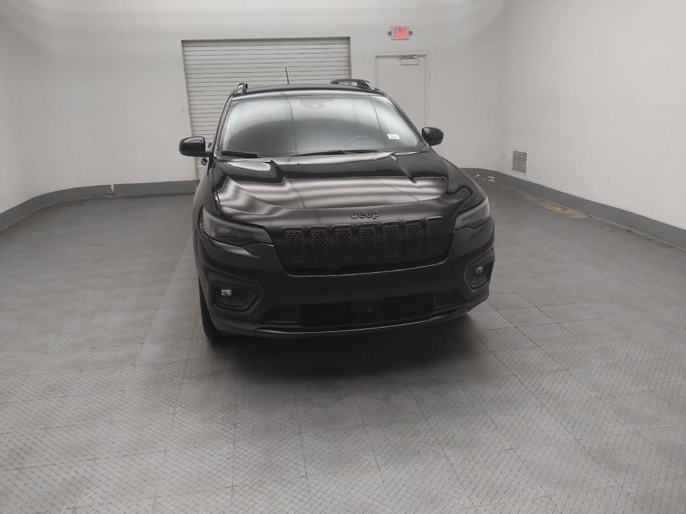 used 2023 Jeep Cherokee car, priced at $20,995