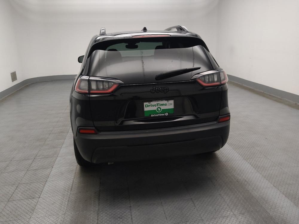 used 2023 Jeep Cherokee car, priced at $22,095