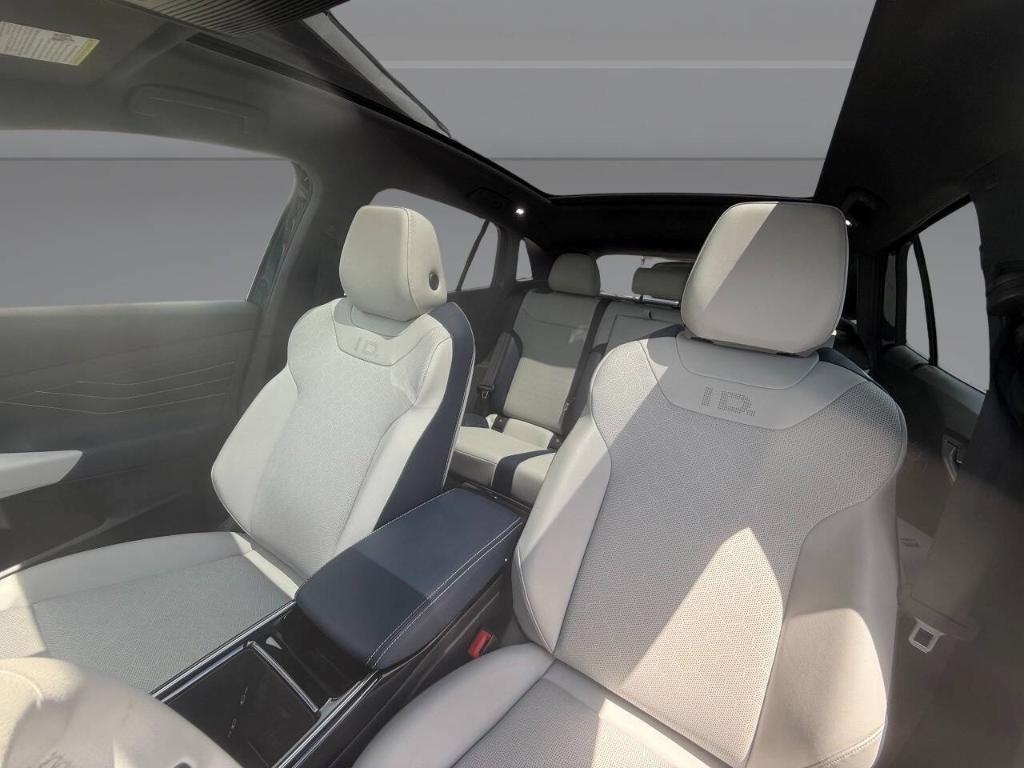 used 2023 Volkswagen ID.4 car, priced at $25,998