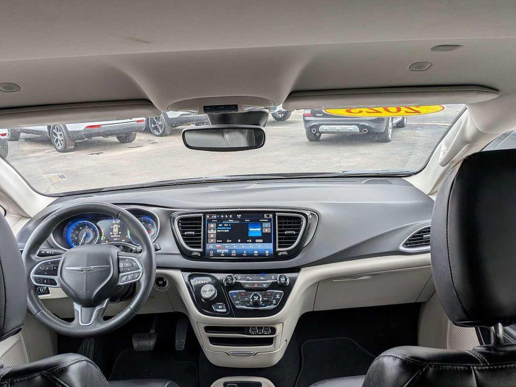 used 2023 Chrysler Pacifica car, priced at $25,896