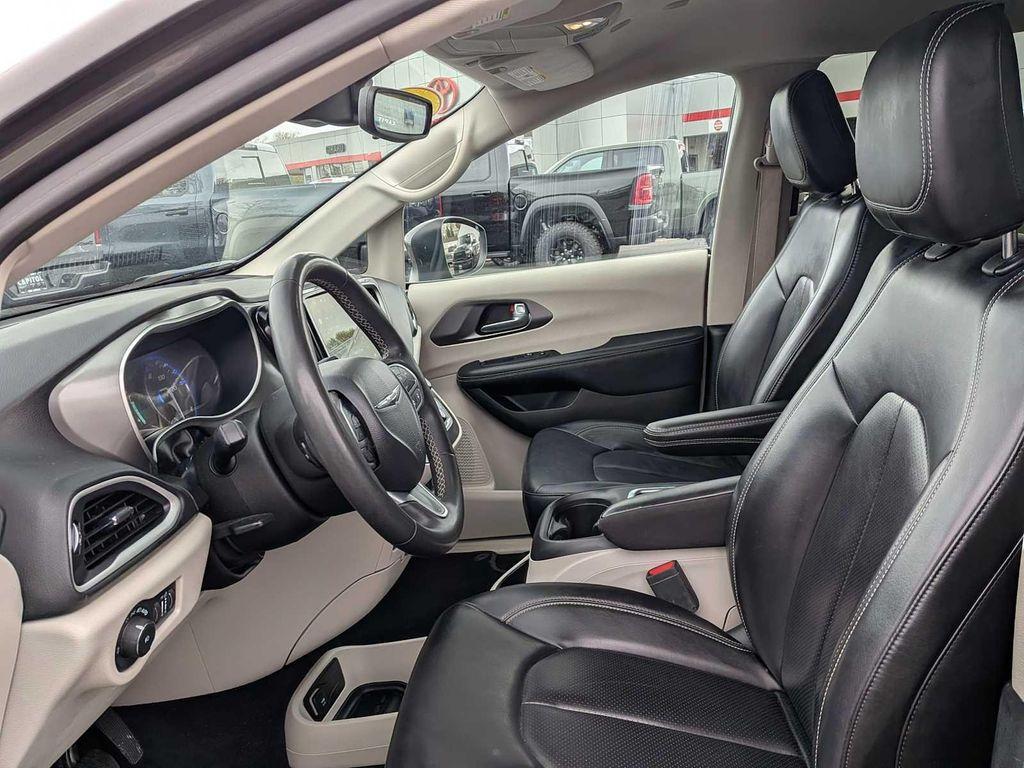 used 2023 Chrysler Pacifica car, priced at $25,896