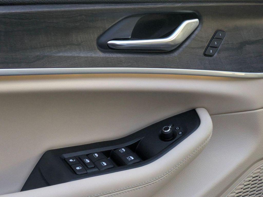 new 2025 Jeep Grand Cherokee car, priced at $51,131