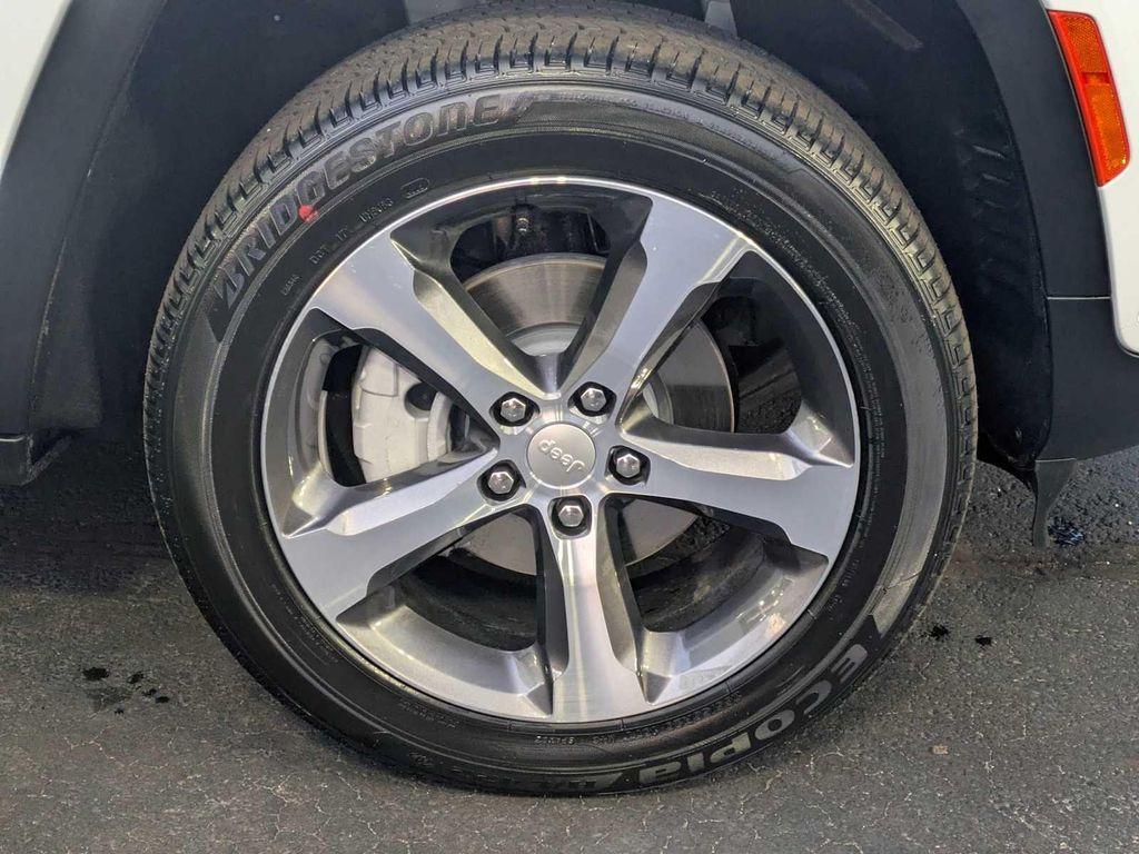 new 2025 Jeep Grand Cherokee car, priced at $50,862