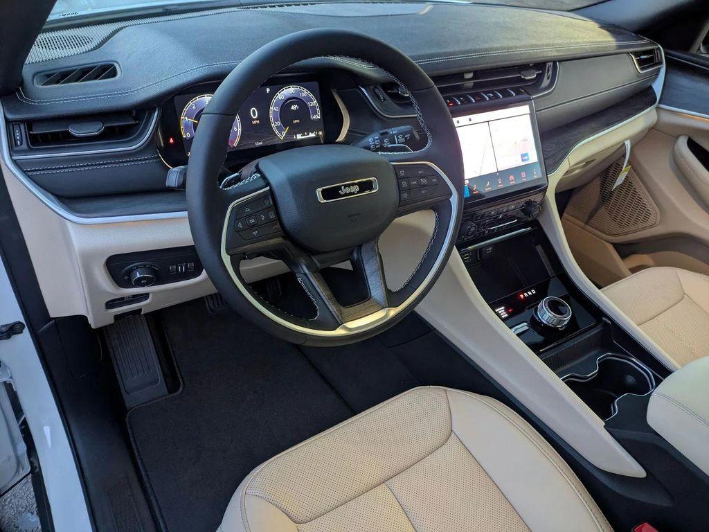 new 2025 Jeep Grand Cherokee car, priced at $51,131