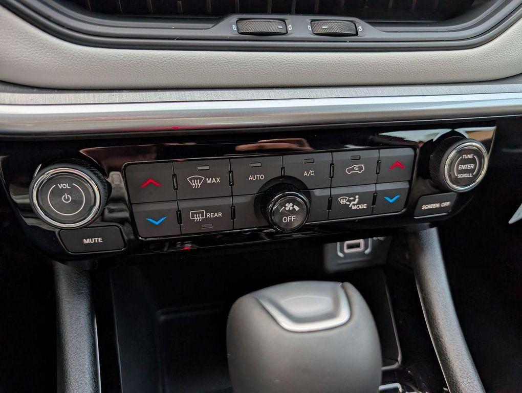 new 2026 Jeep Compass car, priced at $35,192