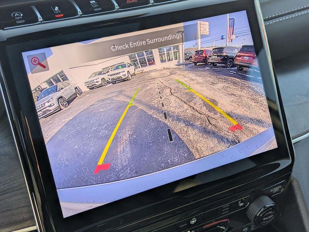 new 2025 Jeep Grand Cherokee L car, priced at $52,623