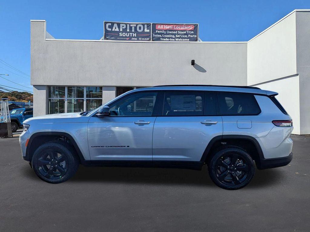new 2025 Jeep Grand Cherokee L car, priced at $52,623