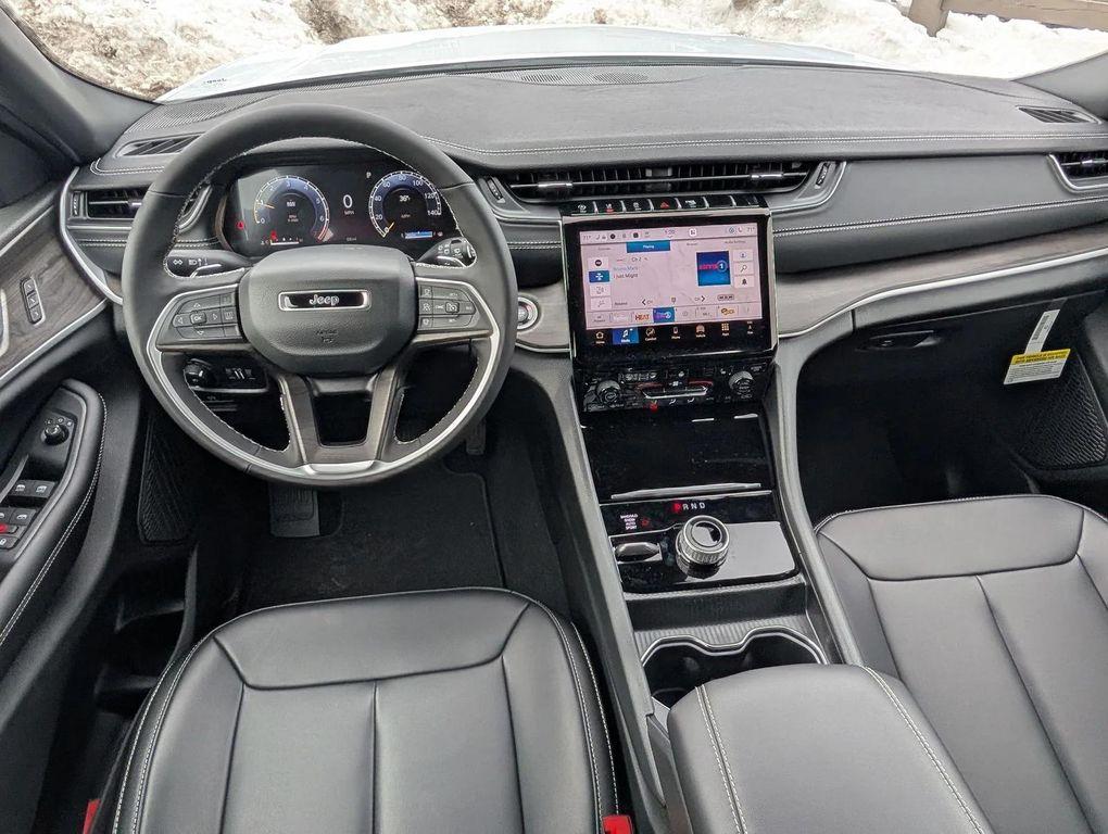 new 2025 Jeep Grand Cherokee L car, priced at $48,435