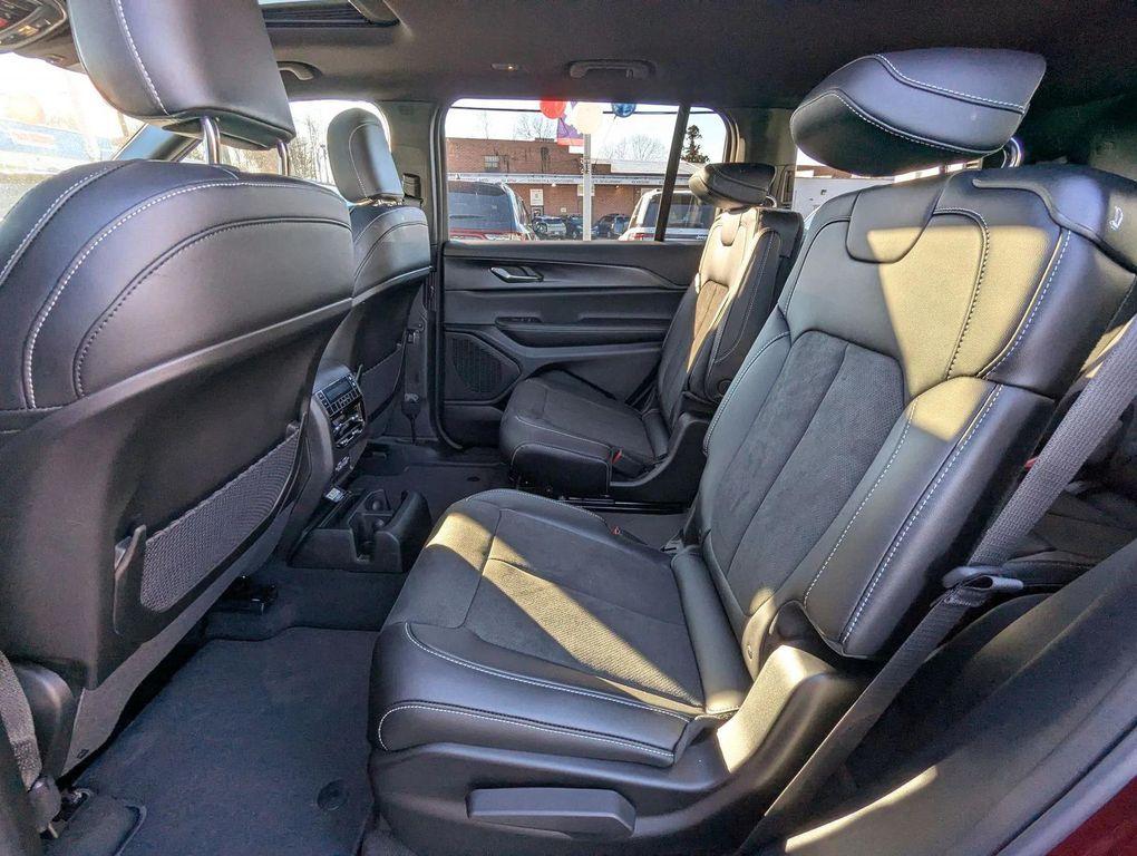 new 2025 Jeep Grand Cherokee L car, priced at $46,024