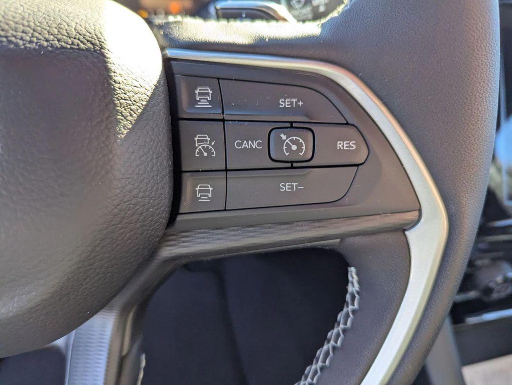 new 2025 Jeep Grand Cherokee L car, priced at $46,024