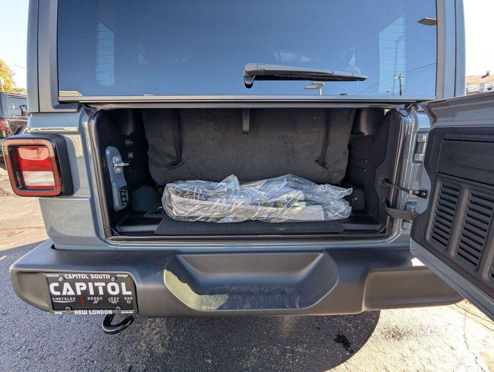 new 2026 Jeep Wrangler car, priced at $38,948