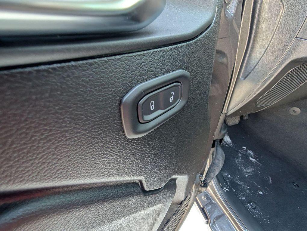 new 2026 Jeep Wrangler car, priced at $41,036