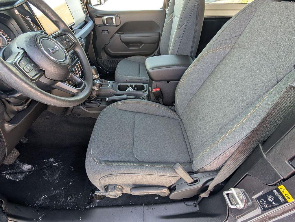 new 2026 Jeep Wrangler car, priced at $41,036