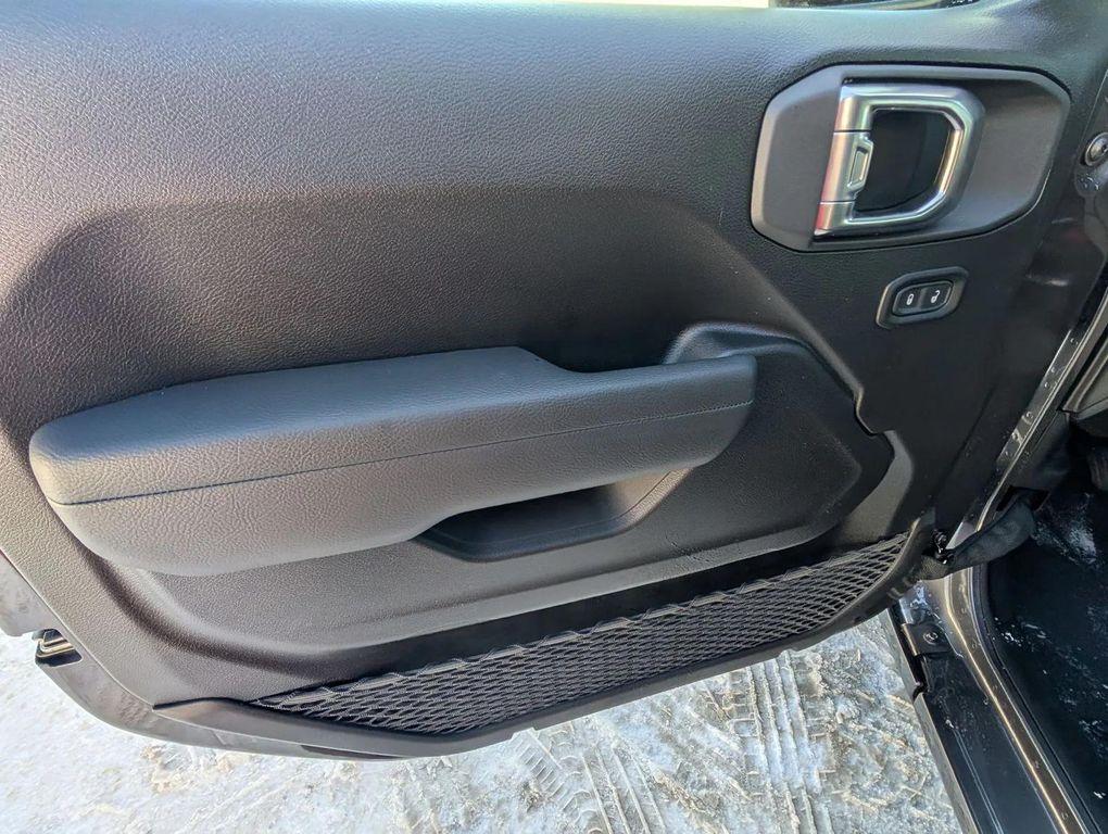 new 2026 Jeep Wrangler car, priced at $41,036