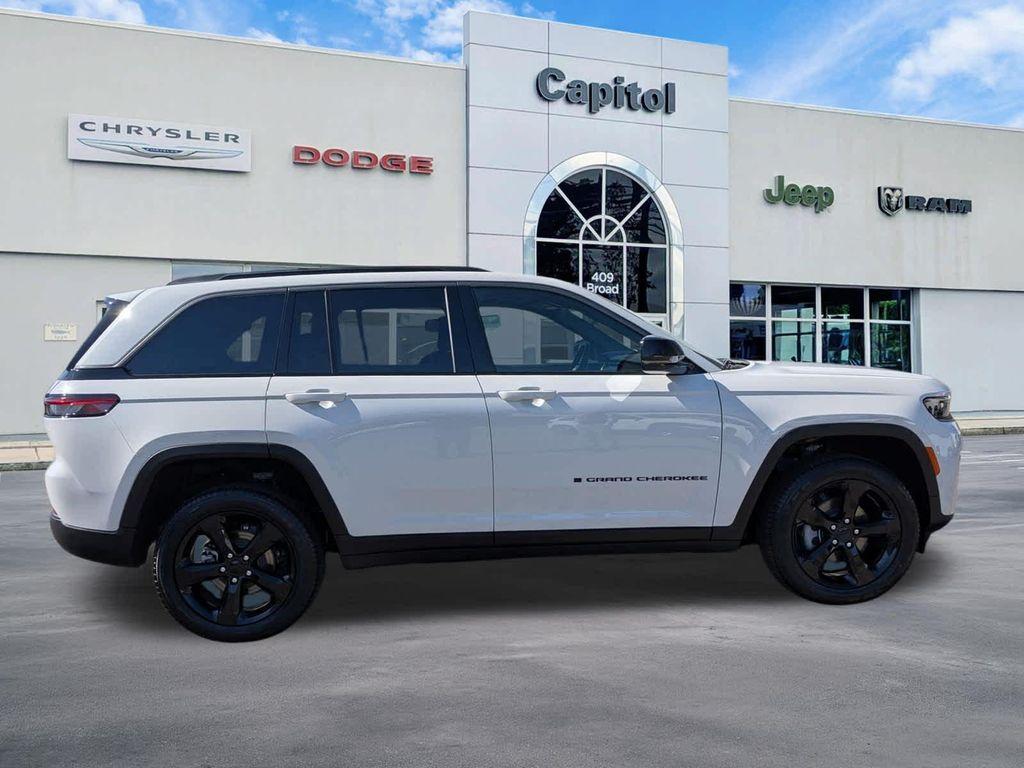 new 2026 Jeep Grand Cherokee car, priced at $44,899