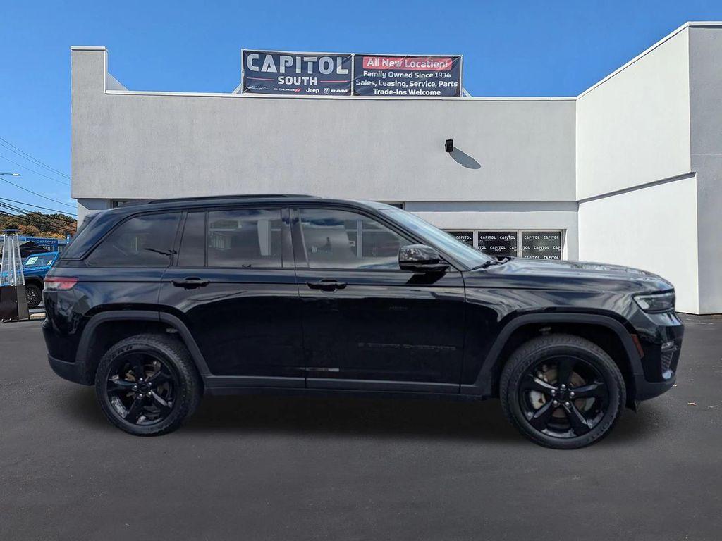 used 2023 Jeep Grand Cherokee car, priced at $28,876