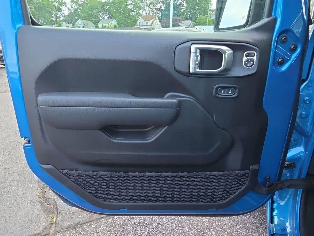 new 2025 Jeep Wrangler car, priced at $50,439