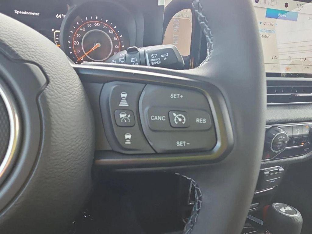 new 2025 Jeep Wrangler car, priced at $43,335