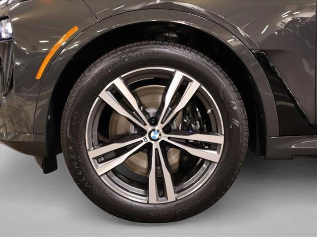 new 2027 BMW X7 car, priced at $100,530
