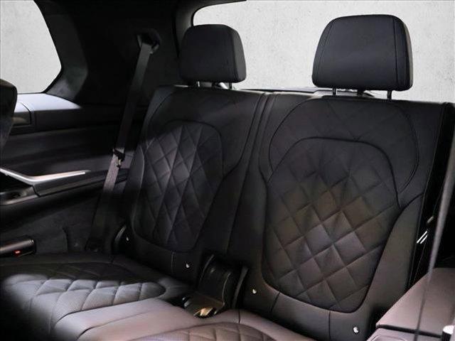 new 2026 BMW X7 car, priced at $100,315