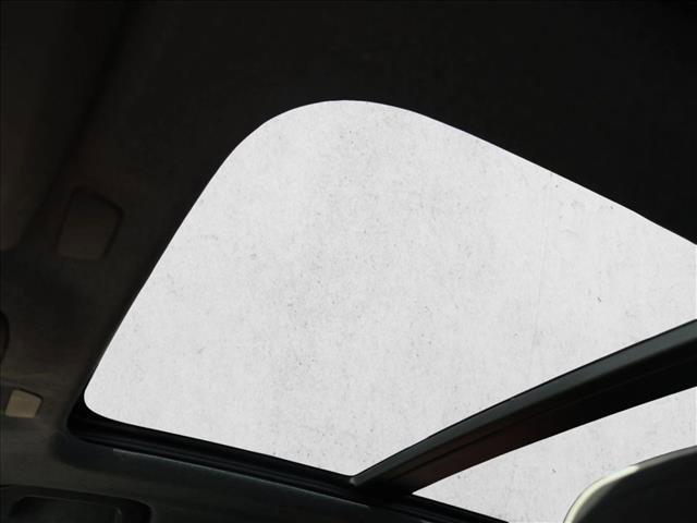 used 2021 Volvo XC40 car, priced at $22,700