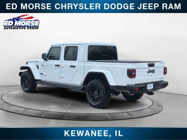 new 2025 Jeep Gladiator car, priced at $45,633