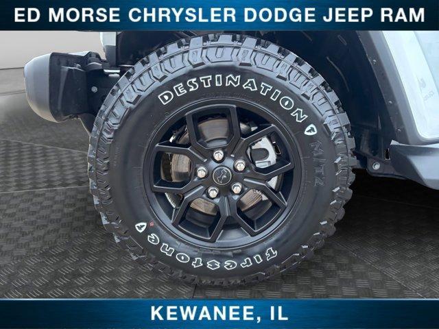 new 2025 Jeep Gladiator car, priced at $45,633