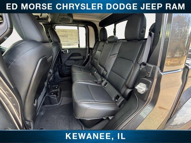 new 2025 Jeep Gladiator car, priced at $43,750
