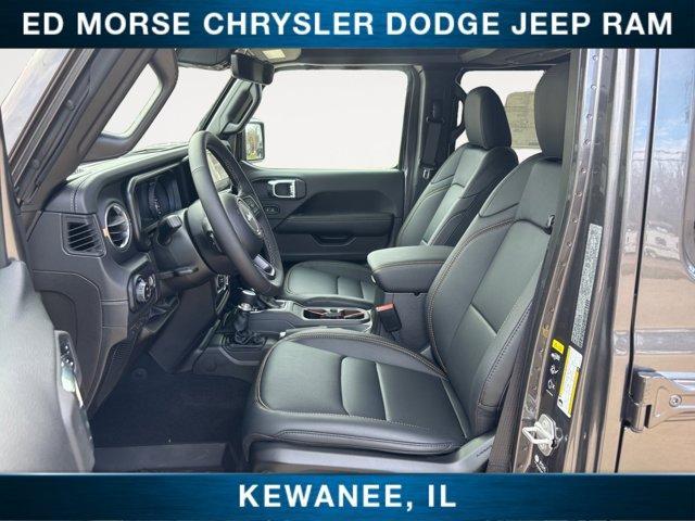 new 2025 Jeep Gladiator car, priced at $43,750