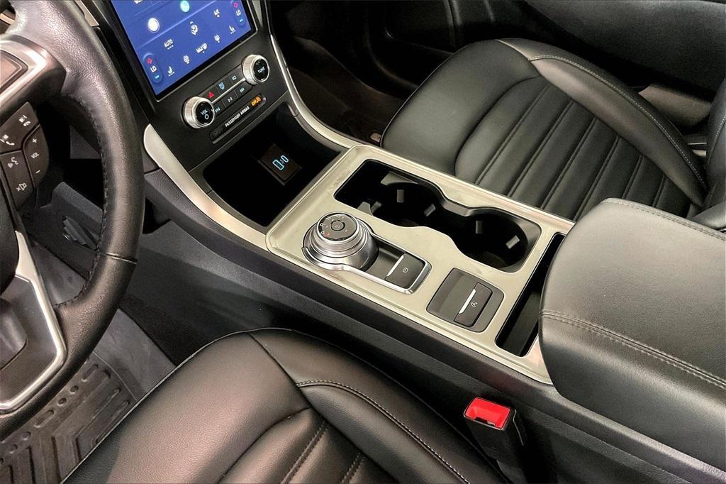 used 2024 Ford Edge car, priced at $23,995