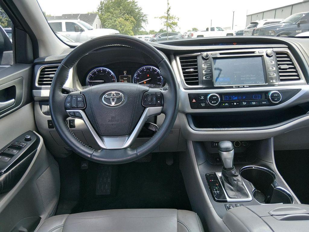 used 2016 Toyota Highlander car, priced at $19,202