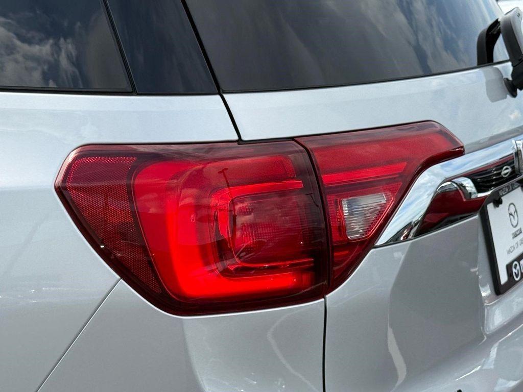 used 2019 GMC Acadia car, priced at $33,696