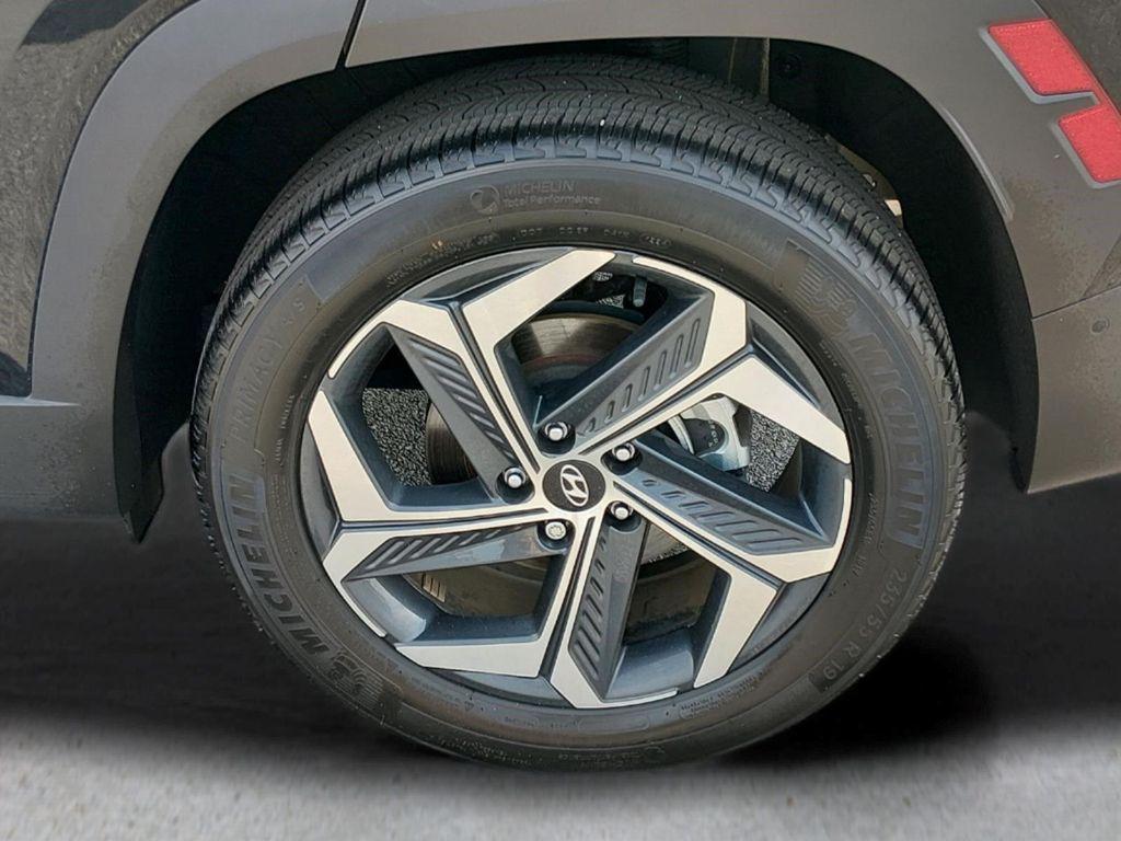 used 2024 Hyundai TUCSON Hybrid car, priced at $33,188