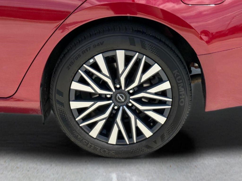 used 2024 Nissan Altima car, priced at $24,434