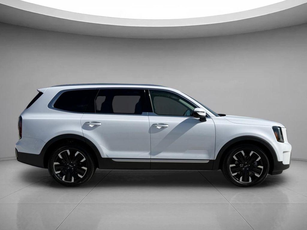 used 2023 Kia Telluride car, priced at $37,320