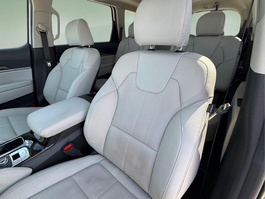 used 2023 Kia Telluride car, priced at $37,320