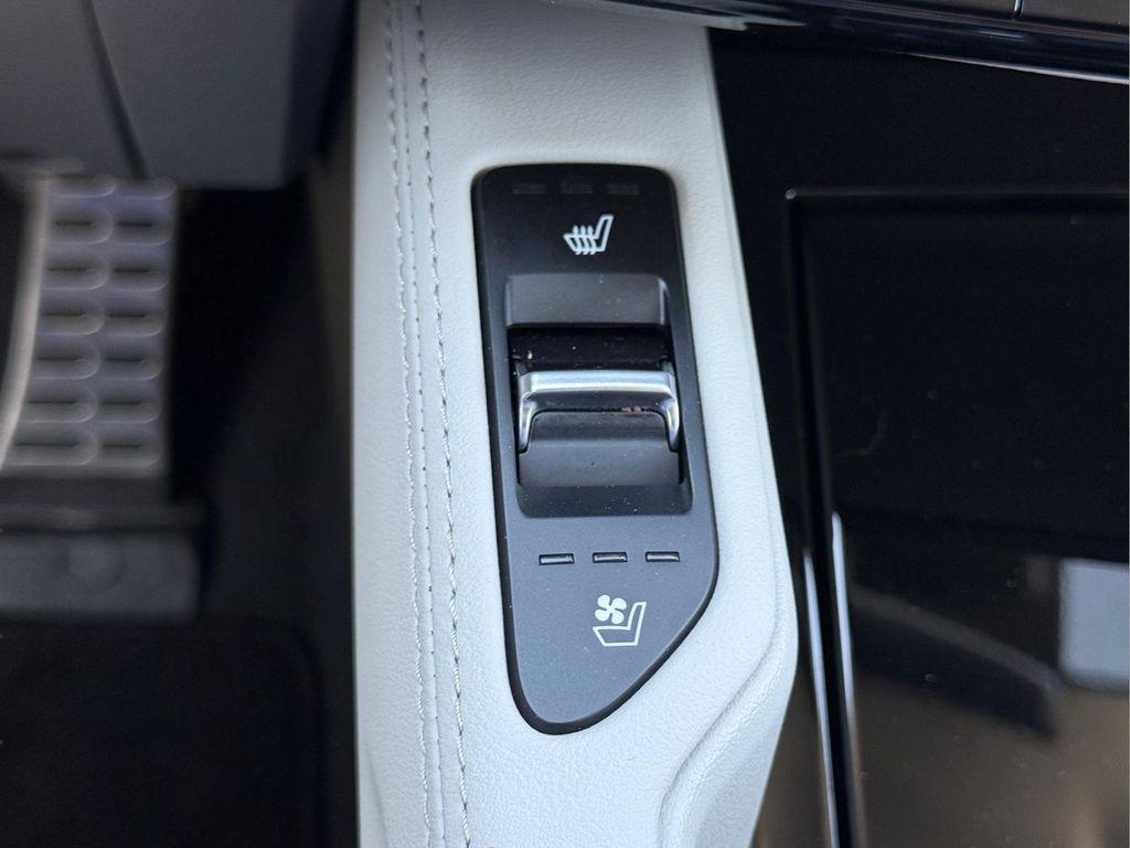 used 2023 Kia Telluride car, priced at $37,320