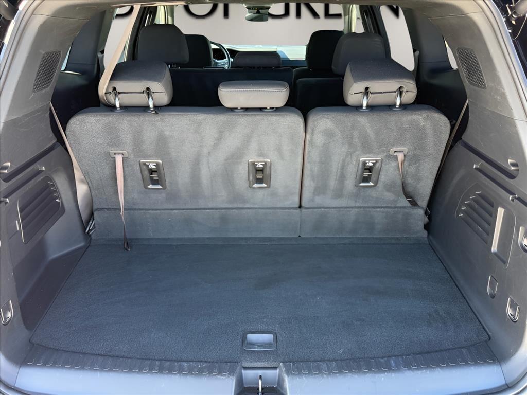 used 2025 GMC Acadia car, priced at $30,989