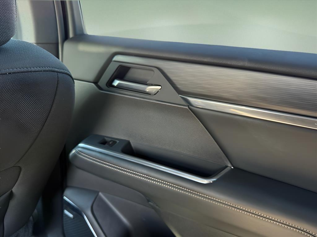 used 2025 GMC Acadia car, priced at $30,989