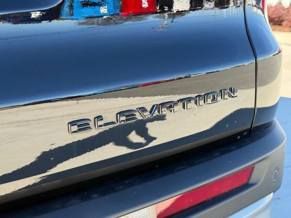 used 2025 GMC Acadia car, priced at $30,989