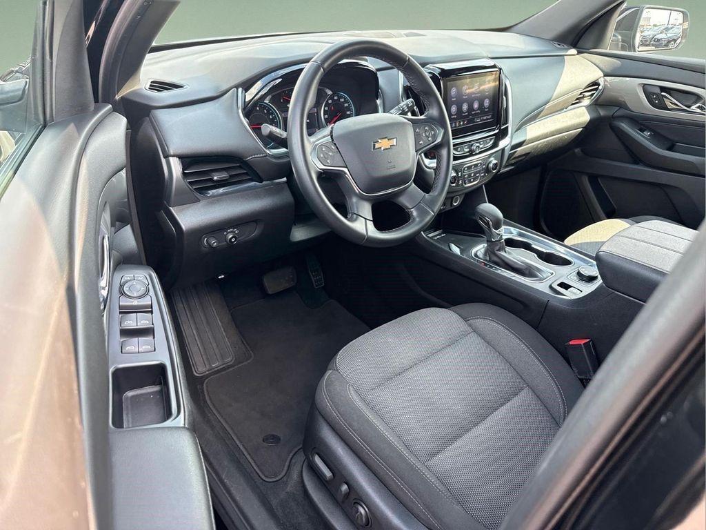 used 2023 Chevrolet Traverse car, priced at $26,188