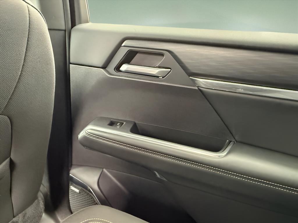 used 2025 GMC Acadia car, priced at $32,429