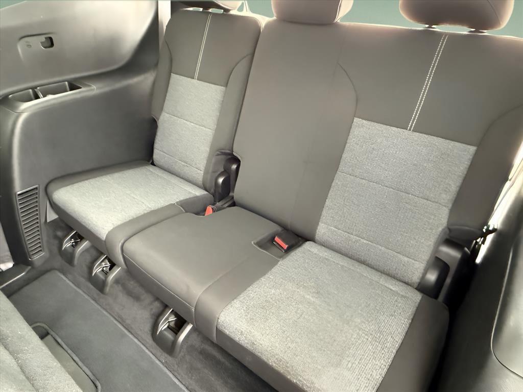 used 2025 GMC Acadia car, priced at $32,429