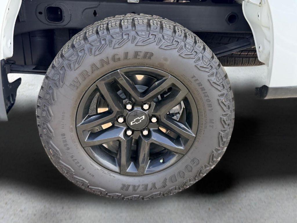 used 2024 Chevrolet Silverado 1500 car, priced at $40,247