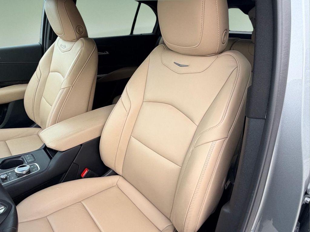 used 2025 Cadillac XT4 car, priced at $33,999
