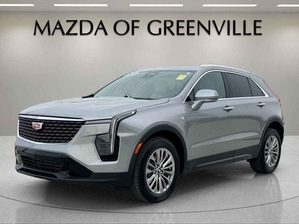 used 2025 Cadillac XT4 car, priced at $33,999