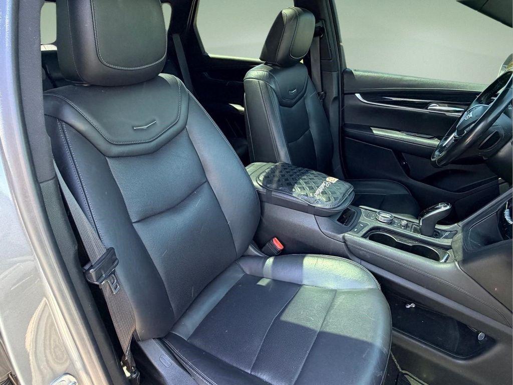 used 2020 Cadillac XT5 car, priced at $25,032