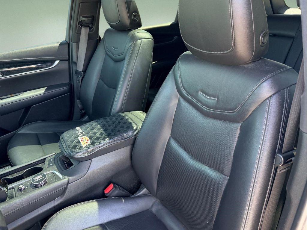 used 2020 Cadillac XT5 car, priced at $25,032